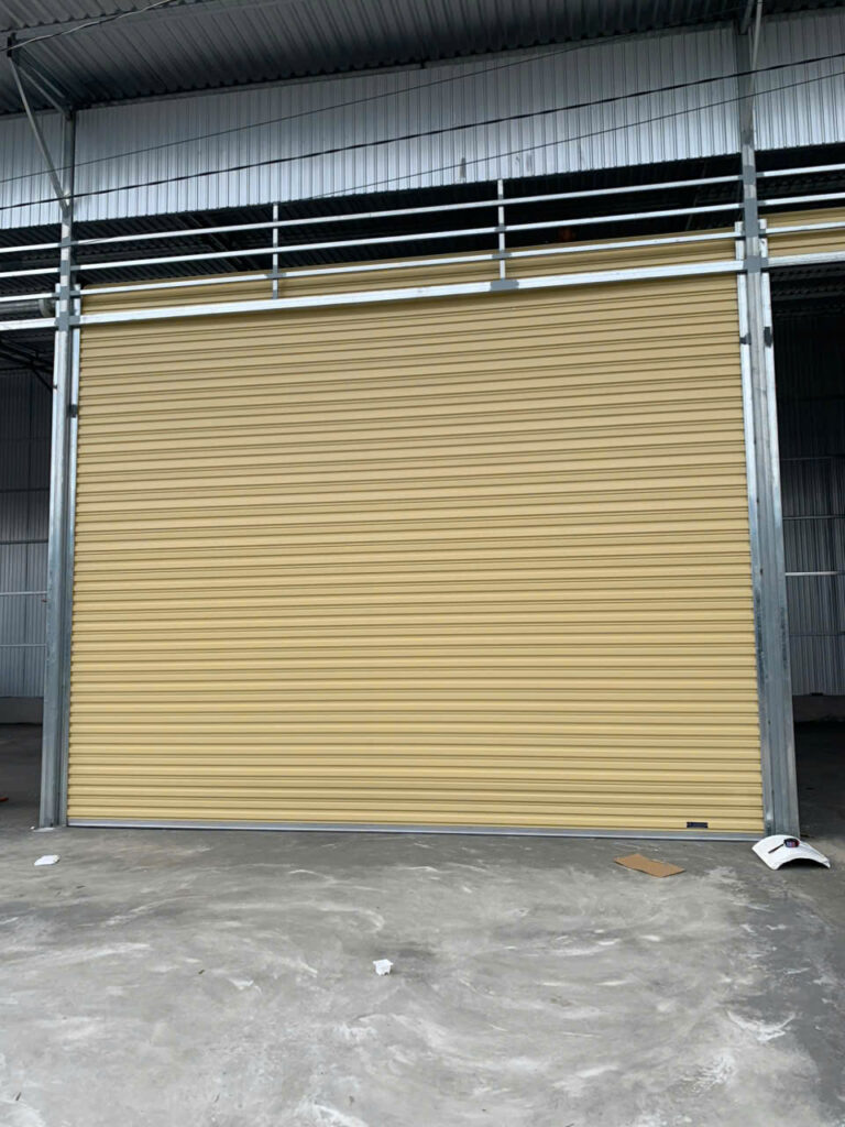 Hoàn thiện lắp đặt cửa cuốn cho nhà xưởng tại Bình Dương